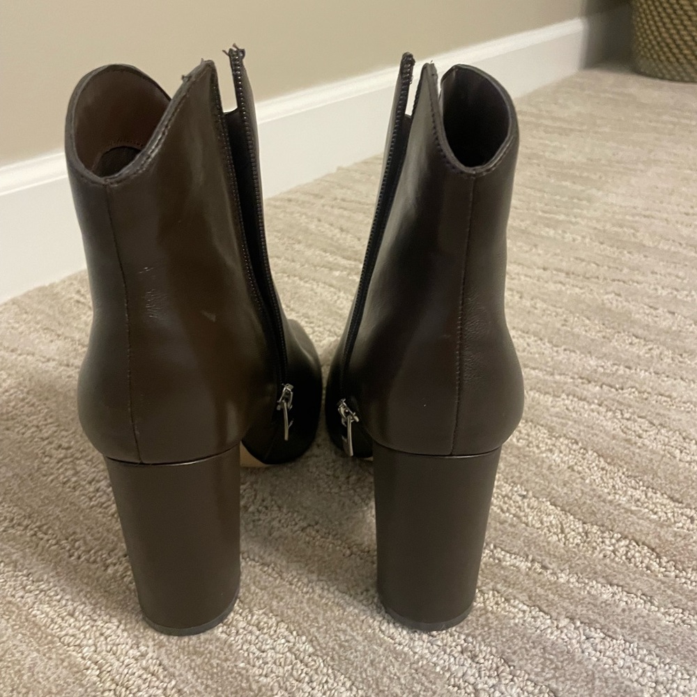 Pointy toe booties. - Picture 4 of 10